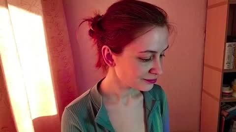honeyy_bun online show from May 15, 10:56 am