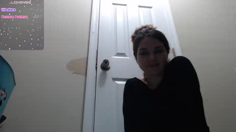 HoodHippy online show from February 9, 12:58 am