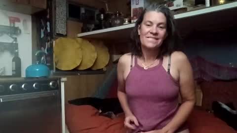 hoodoou online show from March 26, 3:34 am