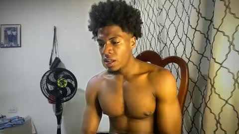 Snapshot of horneyguy2399 chatting on September 14, 4:30 pm sugarbaby online show from September 14, 4:30 pm