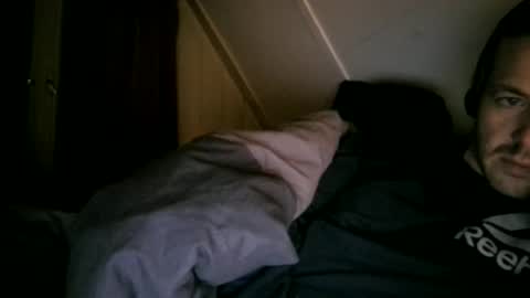 horny_dutch020 online show from April 2, 8:16 pm