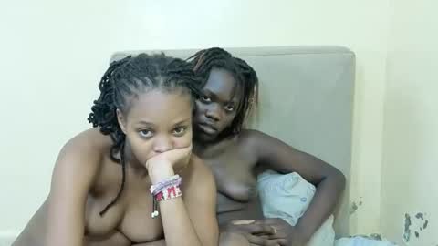 horny_ebonies online show from March 19, 5:57 am
