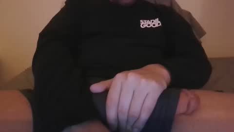 Snapshot of horny_matias chatting on February 13, 4:00 am horny_matias online show from February 13, 4:00 am
