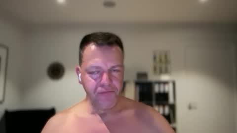 hornyas1975 online show from November 9, 10:34 pm