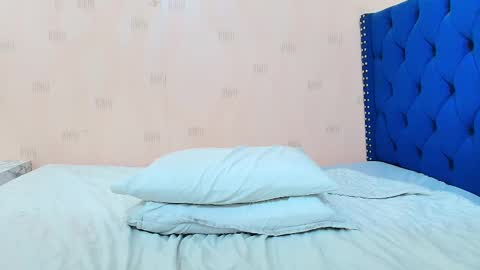 Khloe  online show from March 2, 3:48 pm