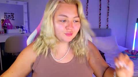 HornyCakee online show from March 10, 9:13 am