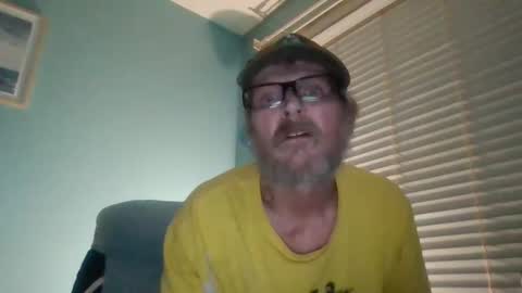 hornyd7711 online show from October 19, 1:21 am