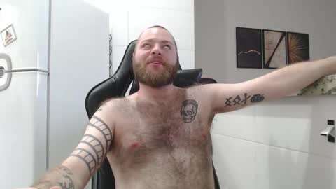 Harry online show from October 31, 9:04 pm