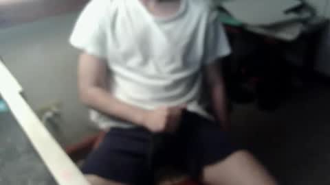 Flea online show from February 5, 9:40 pm