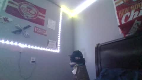 hornypierceddad online show from April 5, 12:29 am