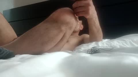 Snapshot of hornysaint310 chatting on March 8, 5:43 pm hornysaint310 online show from March 8, 5:43 pm