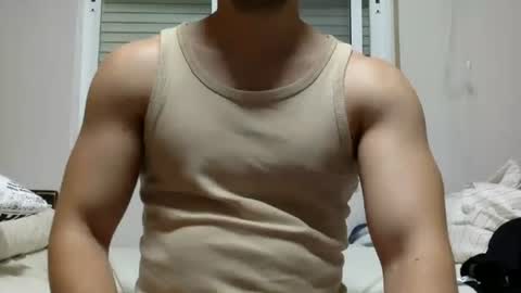hornyspaniard93 online show from July 22, 1:08 am