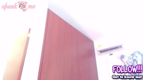 LILY online show from December 16, 8:48 pm