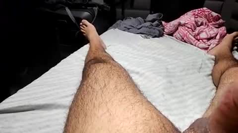 hornytrucker7861 online show from April 13, 1:21 am