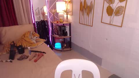 Snapshot of horsecockivy chatting on October 28, 6:31 pm Ivy online show from October 28, 6:31 pm