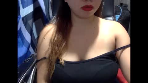 hot_april214 online show from November 6, 7:11 am