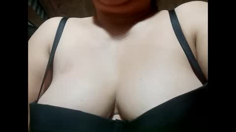 hot_boobs21 online show from March 9, 9:14 pm
