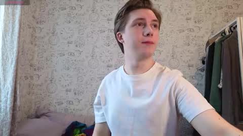 Snapshot of hot_boy_oscar chatting on October 12, 11:14 am Oscar  online show from October 12, 11:14 am