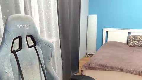 hot_cap_77 online show from February 5, 8:01 pm