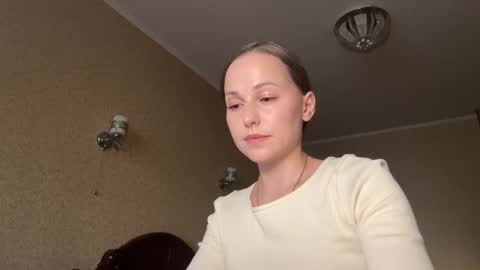 hot_chance_ online show from March 27, 1:56 pm