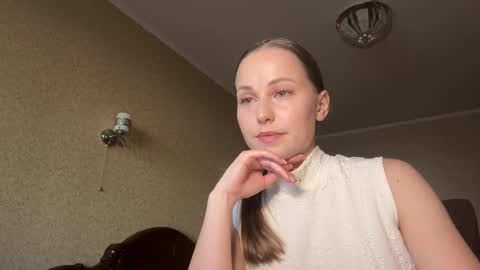 hot_chance_ online show from March 25, 1:07 pm