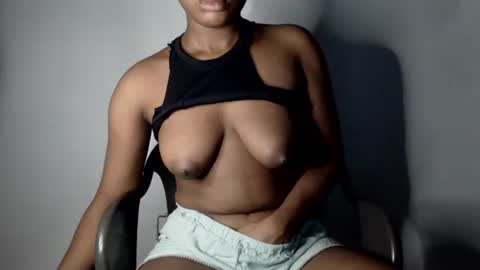 Snapshot of hot_chocoxxxx chatting on September 13, 5:04 pm sonia mis choco online show from September 13, 5:04 pm