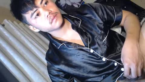 hot_emmanuel online show from March 28, 2:57 am