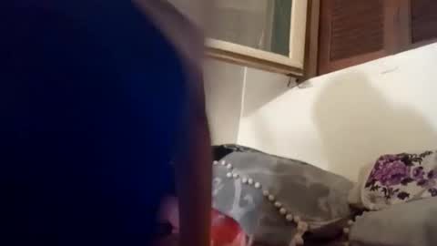 Hot falling devil online show from November 17, 3:36 pm