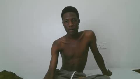 hot_guys88 online show from May 12, 7:50 am
