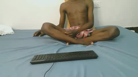 hot_guys88 online show from May 8, 10:21 am