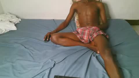 hot_guys88 online show from April 28, 3:44 am