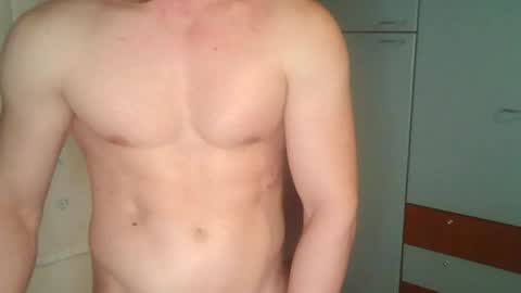 hot_italianboy online show from March 6, 7:02 pm