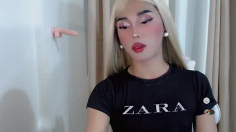 Khianna online show from June 28, 2:46 pm