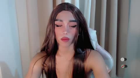 Khianna online show from July 16, 3:04 pm