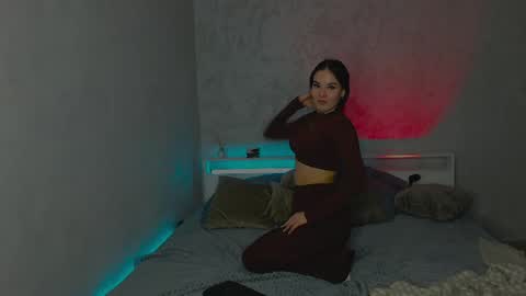 hot_oksi online show from April 7, 8:11 pm