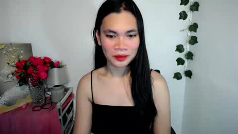 hot_pauline online show from March 24, 4:40 am