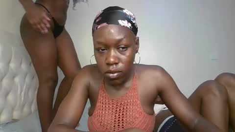 Hot petite online show from November 10, 1:08 am