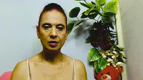hot queen online show from June 19, 3:07 pm