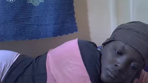 RAYLAH online show from January 8, 4:18 am