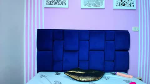 hot_sweetness_fire online show from December 19, 1:39 pm