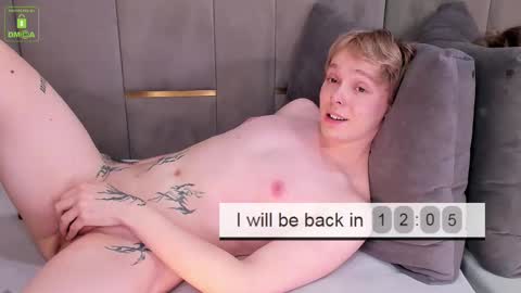 hot_twinkboy online show from March 6, 4:49 pm