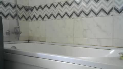 hotboyvicky online show from February 9, 1:03 pm