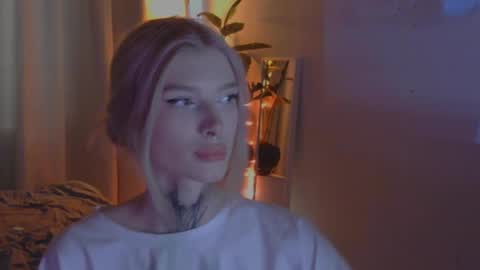 hotchubently online show from March 3, 10:49 am