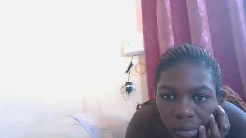 Snapshot of hotcutetracie chatting on October 22, 10:51 am VICTORIA online show from October 22, 10:51 am
