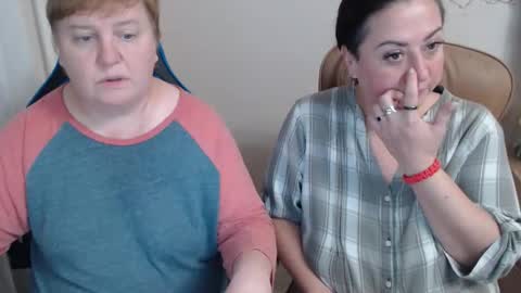 Snapshot of hotfiremommy chatting on October 25, 7:14 pm LimonkaFire online show from October 25, 7:14 pm