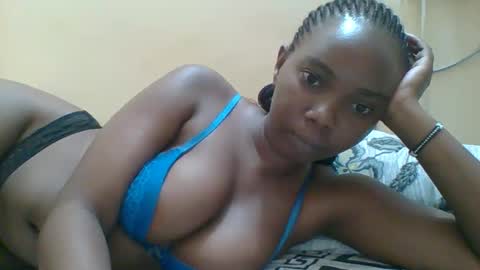 Queen online show from November 17, 6:21 pm