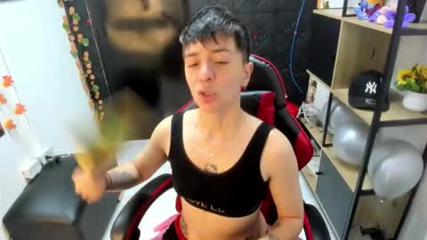 hannah online show from March 19, 2:50 am