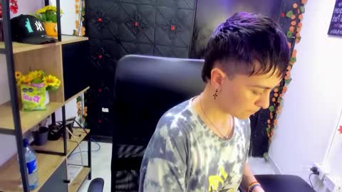 hannah online show from February 25, 6:39 am