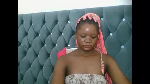 LOYCE online show from February 26, 6:11 pm