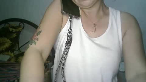 hotmamajen4u online show from May 17, 11:41 am